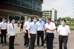 莊兆林書記、王劍鋒代市長等到徐醫(yī)附院檢查疫情防控工作
